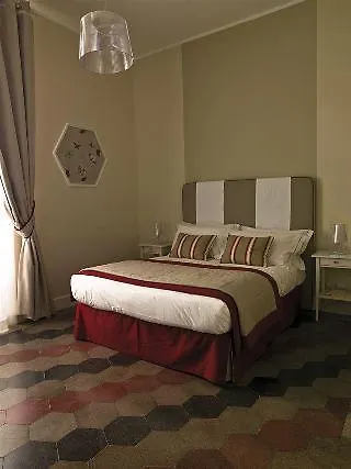Le Stanze Di Orazio Alojamento de Acomodação e Pequeno-almoço Roma